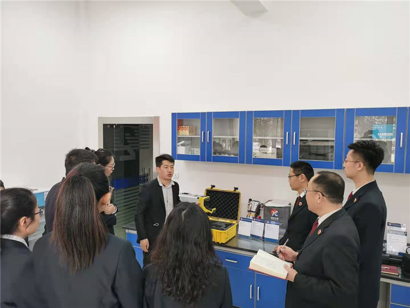 檢察機(jī)關(guān)采購?fù)寥乐亟饘贆z測儀器設(shè)備并進(jìn)行培訓(xùn) 檢察機(jī)關(guān)采購?fù)寥乐亟饘贆z測儀器設(shè)備并進(jìn)行培訓(xùn)